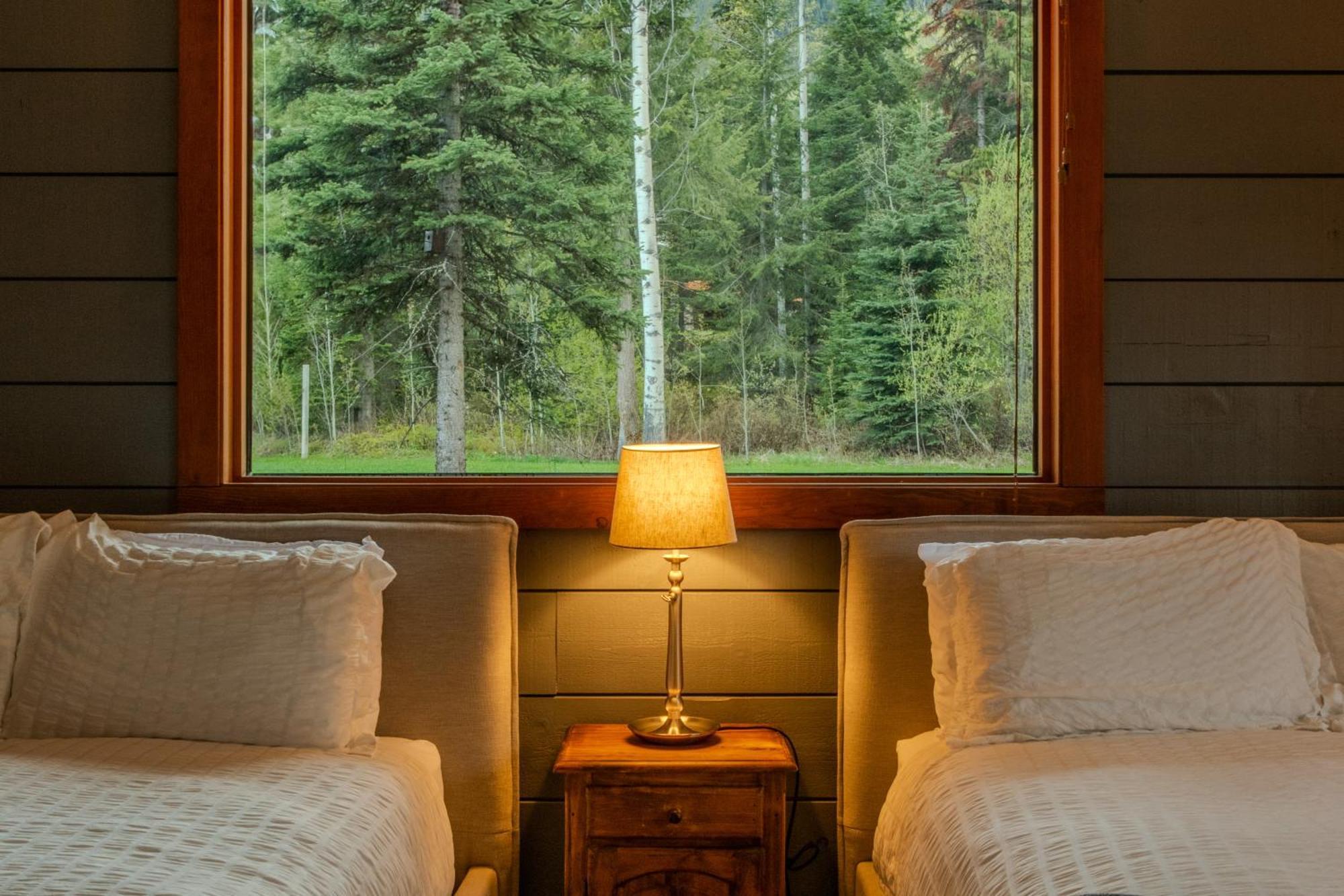 Winston Lodge Golden Luaran gambar