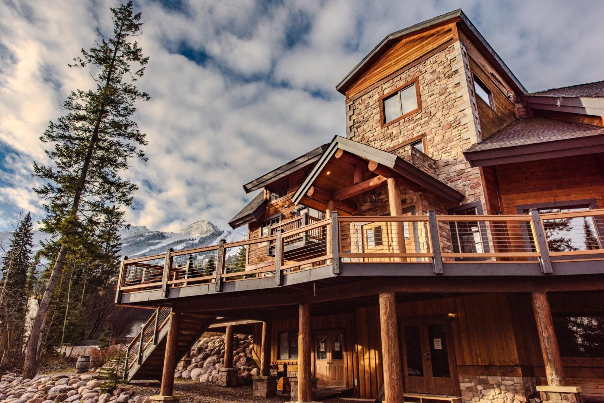 Winston Lodge Golden Luaran gambar
