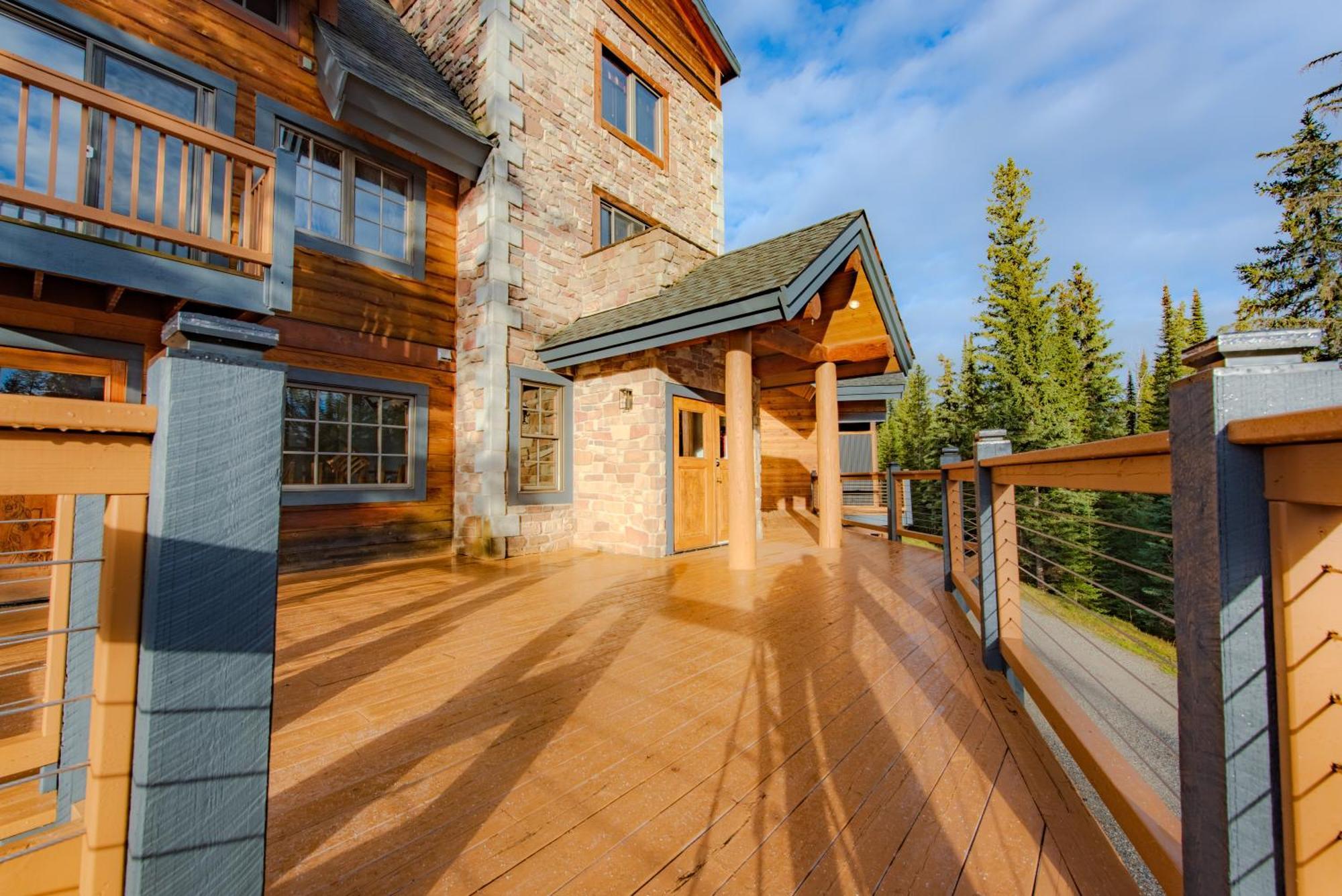 Winston Lodge Golden Luaran gambar